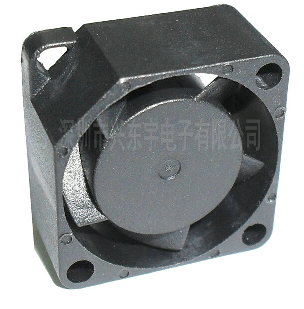 微型横流风扇‘老虎头上的虱子’四两拨千斤。